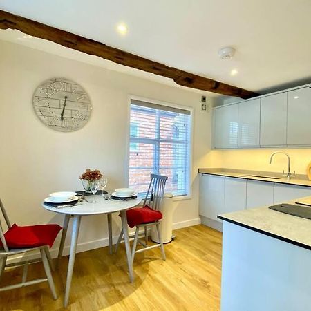 Tilly'S A Perfect Apartment In The Market Town Of 莱德伯里 外观 照片