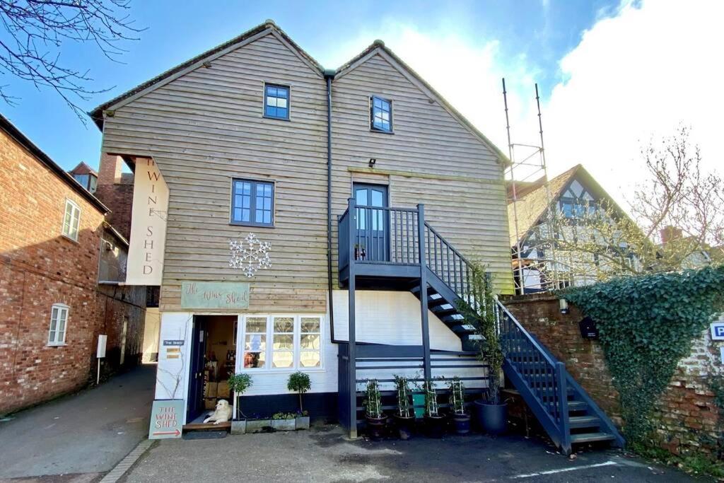 Tilly'S A Perfect Apartment In The Market Town Of 莱德伯里 外观 照片
